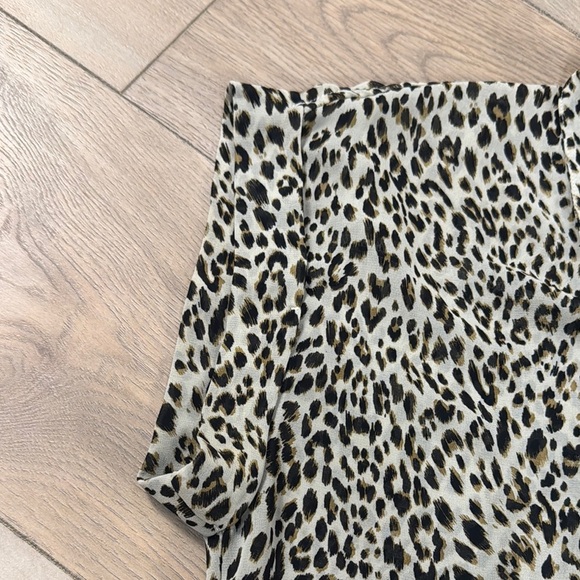 Umgee Women’s Leopard Print Button Up Short Sleeve Semi- Sheer Shirt - Picture 8 of 11